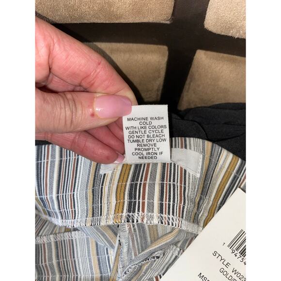 NWT Bermuda 89th + Madison $49 Striped Multi White Comfort Waist M Shorts - Picture 7 of 8